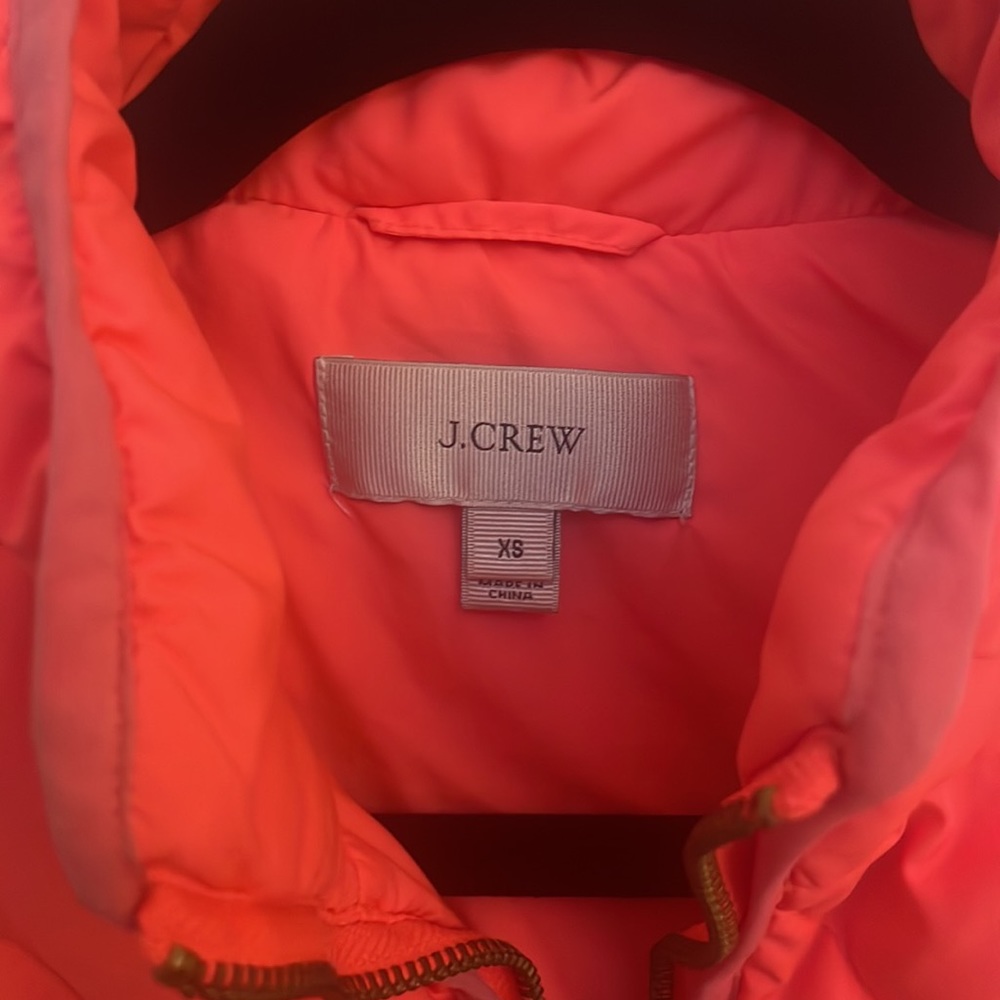 j crew excursion vest - Picture 2 of 6
